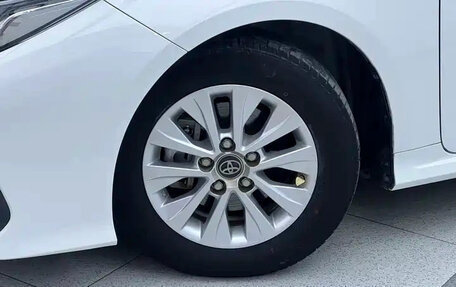 Toyota Corolla, 2021 год, 1 550 000 рублей, 6 фотография