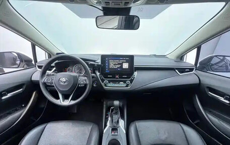 Toyota Corolla, 2021 год, 1 550 000 рублей, 4 фотография