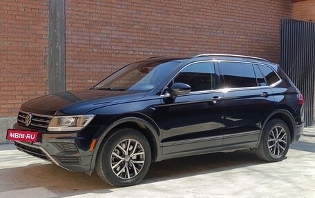 Volkswagen Tiguan II, 2019 год, 2 350 000 рублей, 14 фотография