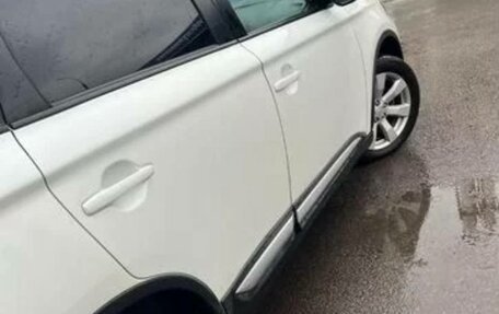 Mitsubishi Outlander III рестайлинг 3, 2015 год, 1 400 000 рублей, 5 фотография