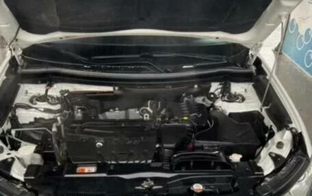 Mitsubishi Outlander III рестайлинг 3, 2015 год, 1 400 000 рублей, 3 фотография