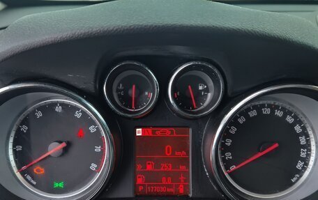 Opel Mokka I, 2013 год, 1 300 000 рублей, 10 фотография