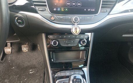 Opel Astra K, 2019 год, 1 470 000 рублей, 17 фотография