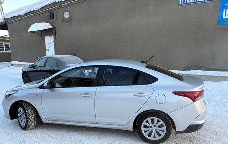 Hyundai Solaris II рестайлинг, 2020 год, 1 550 000 рублей, 5 фотография