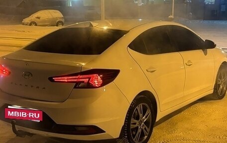 Hyundai Elantra VI рестайлинг, 2020 год, 1 700 000 рублей, 5 фотография