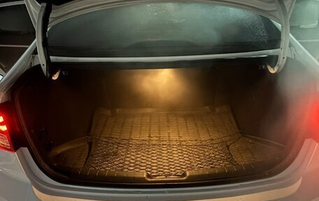 Hyundai Elantra VI рестайлинг, 2020 год, 1 700 000 рублей, 8 фотография