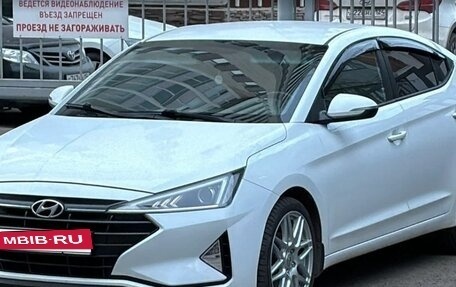 Hyundai Elantra VI рестайлинг, 2020 год, 1 700 000 рублей, 11 фотография