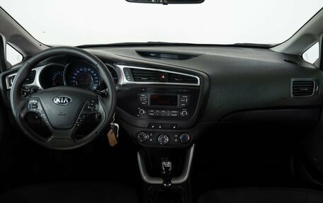 KIA cee'd III, 2015 год, 1 100 000 рублей, 7 фотография