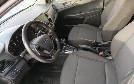 Hyundai Solaris II рестайлинг, 2020 год, 1 700 000 рублей, 1 фотография