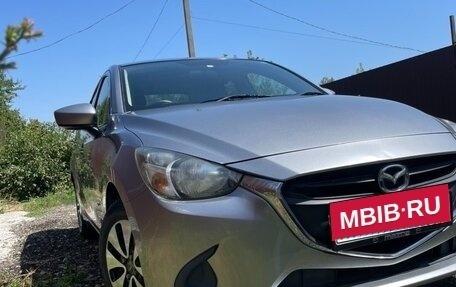 Mazda Demio IV, 2016 год, 1 050 000 рублей, 4 фотография