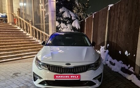KIA Optima IV, 2019 год, 1 420 000 рублей, 3 фотография