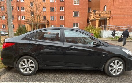 Hyundai Solaris II рестайлинг, 2011 год, 680 000 рублей, 2 фотография