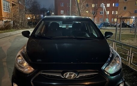 Hyundai Solaris II рестайлинг, 2011 год, 680 000 рублей, 9 фотография