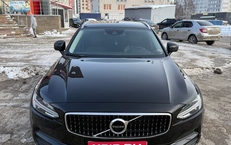 Volvo V90 Cross Country I рестайлинг, 2018 год, 3 300 000 рублей, 1 фотография