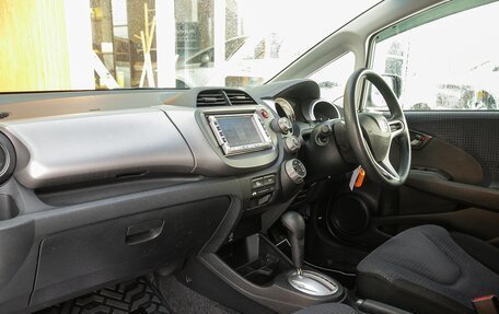 Honda Fit III, 2008 год, 855 000 рублей, 11 фотография
