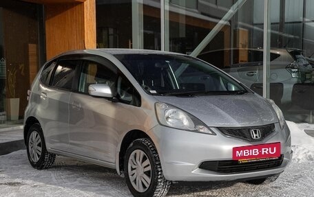 Honda Fit III, 2008 год, 855 000 рублей, 10 фотография