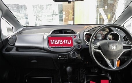 Honda Fit III, 2008 год, 855 000 рублей, 14 фотография