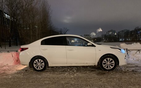 KIA Rio IV, 2019 год, 885 000 рублей, 3 фотография