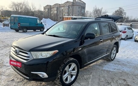 Toyota Highlander III, 2010 год, 1 700 000 рублей, 2 фотография