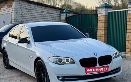 BMW 5 серия, 2013 год, 2 300 000 рублей, 24 фотография