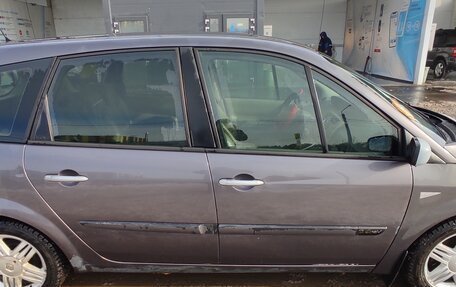 Renault Scenic III, 2005 год, 670 000 рублей, 2 фотография