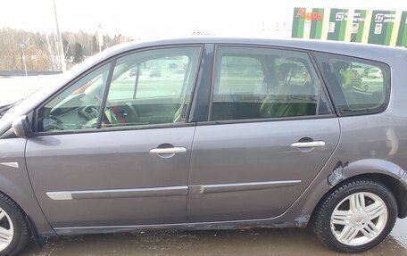 Renault Scenic III, 2005 год, 670 000 рублей, 3 фотография