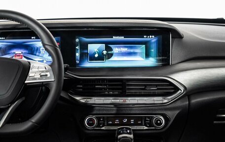 FAW Bestune T77, 2022 год, 1 680 000 рублей, 11 фотография