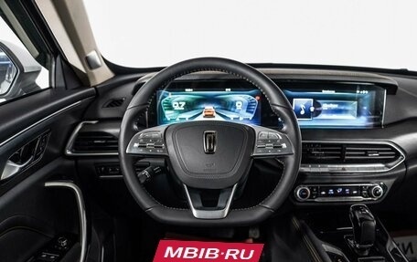 FAW Bestune T77, 2022 год, 1 680 000 рублей, 9 фотография