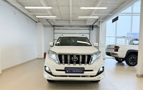 Toyota Land Cruiser Prado 150 рестайлинг 2, 2013 год, 3 759 900 рублей, 9 фотография