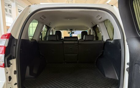 Toyota Land Cruiser Prado 150 рестайлинг 2, 2013 год, 3 759 900 рублей, 19 фотография