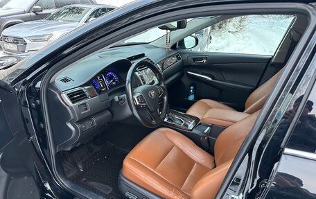 Toyota Camry, 2017 год, 2 590 000 рублей, 7 фотография