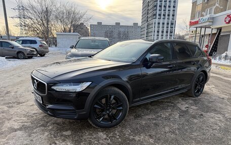 Volvo V90 Cross Country I рестайлинг, 2018 год, 3 300 000 рублей, 4 фотография