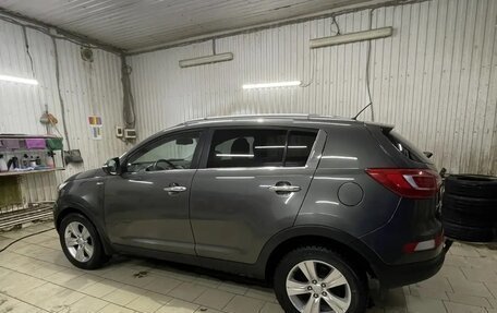 KIA Sportage III, 2011 год, 1 250 000 рублей, 2 фотография
