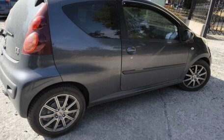 Peugeot 107 I рестайлинг, 2012 год, 540 000 рублей, 1 фотография