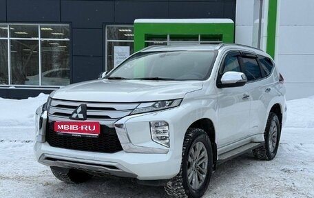 Mitsubishi Pajero Sport III рестайлинг, 2022 год, 4 060 000 рублей, 1 фотография