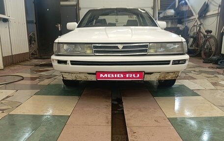 Toyota Vista, 1988 год, 150 000 рублей, 1 фотография