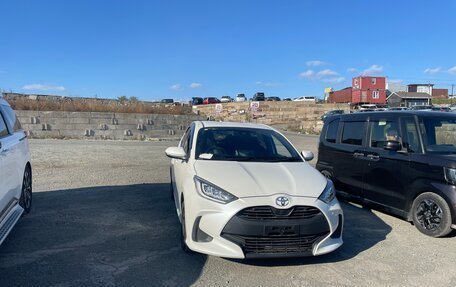 Toyota Yaris, 2021 год, 1 550 000 рублей, 7 фотография