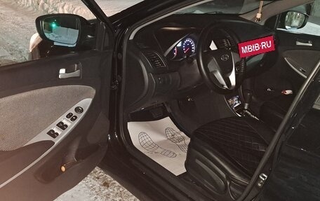 Hyundai Solaris II рестайлинг, 2013 год, 750 000 рублей, 5 фотография