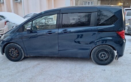 Honda Freed I, 2010 год, 770 000 рублей, 3 фотография