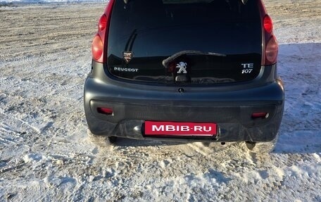 Peugeot 107 I рестайлинг, 2012 год, 540 000 рублей, 5 фотография