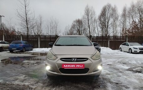 Hyundai Solaris II рестайлинг, 2011 год, 650 000 рублей, 8 фотография