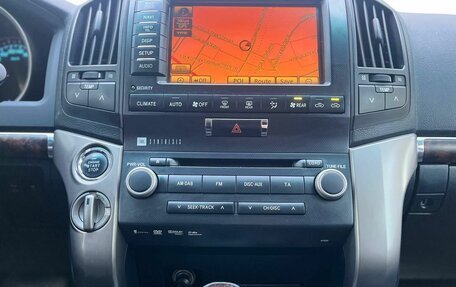 Toyota Land Cruiser 200, 2011 год, 3 670 000 рублей, 21 фотография