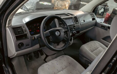 Volkswagen Caravelle T5, 2007 год, 1 195 000 рублей, 13 фотография