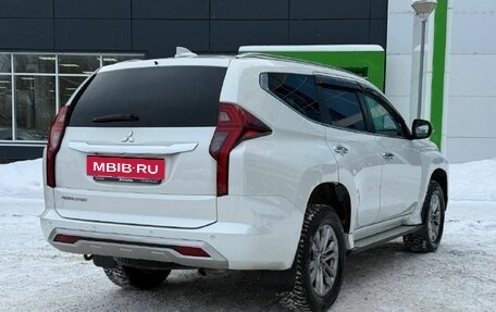 Mitsubishi Pajero Sport III рестайлинг, 2022 год, 4 060 000 рублей, 5 фотография