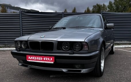 BMW 5 серия, 1993 год, 1 800 000 рублей, 6 фотография