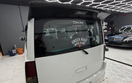 Toyota bB I рестайлинг, 2004 год, 800 000 рублей, 4 фотография