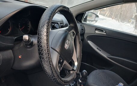 Hyundai Solaris II рестайлинг, 2014 год, 460 000 рублей, 2 фотография