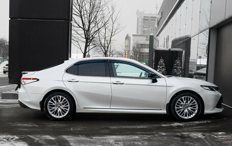 Toyota Camry, 2018 год, 3 259 000 рублей, 4 фотография