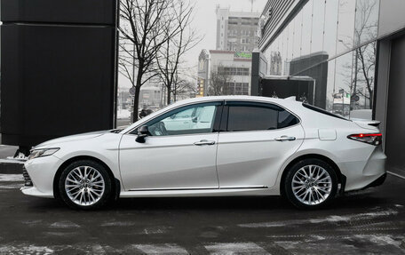 Toyota Camry, 2018 год, 3 259 000 рублей, 8 фотография