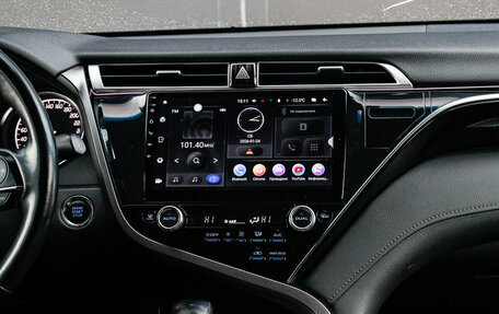 Toyota Camry, 2018 год, 3 259 000 рублей, 13 фотография